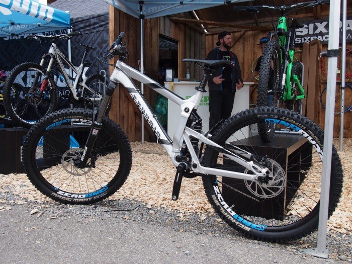 Блог компании AlienBike.ru: Стенд Sixpack / Propain на Евробайк 2014: новые байки, новые железки и новые тормоза (о как!)