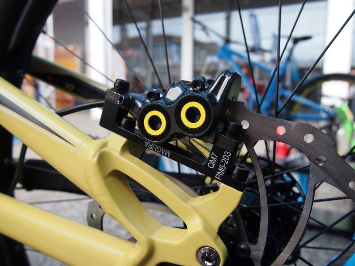 Блог компании AlienBike.ru: Стенд Sixpack / Propain на Евробайк 2014: новые байки, новые железки и новые тормоза (о как!)