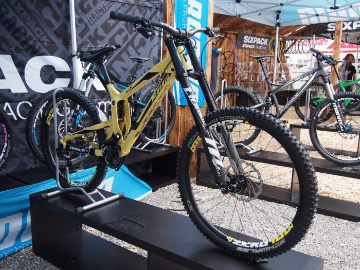 Блог компании AlienBike.ru: Стенд Sixpack / Propain на Евробайк 2014: новые байки, новые железки и новые тормоза (о как!)
